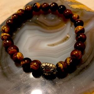 Tiger eye protection bracelet with lion pendant